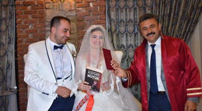 Başkan Kırgöz'den ilk nikah