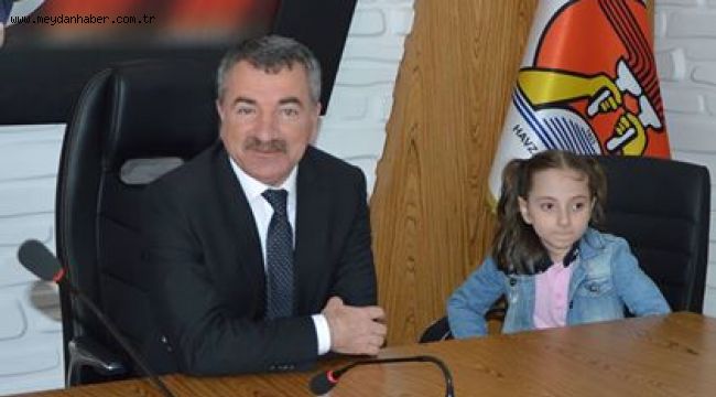 Başkan Özdemir minik öğrenciler ile buluştu