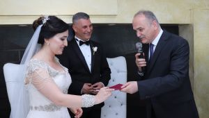 BAŞKAN ÖZLÜ MUTLULUKLARA ORTAK OLDU