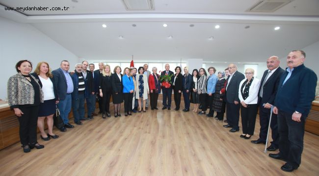 Başkan Selvitopu'na 1 günde 20 ziyaret 