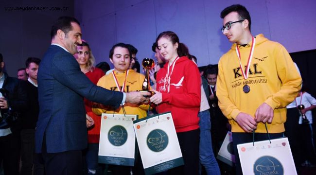 Başkan Yıldız, Genç Okçulara Ödüllerini Takdim Etti