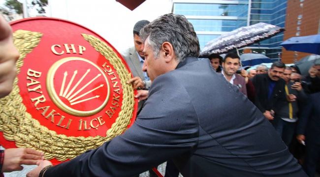 BAYRAKLI'DA 'SERDAR SANDAL' MESAİYE BAŞLADI