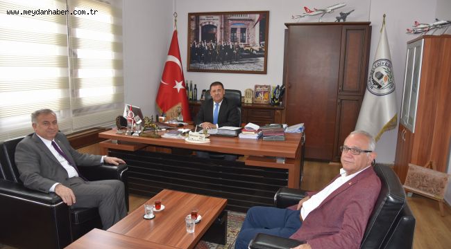 CHP İstanbul Milletvekili Zeybek'ten Başkan Tokat'a ziyaret