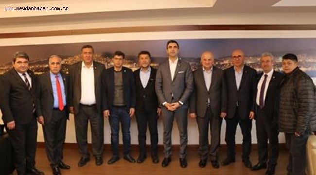 CHP MİLLETVEKİLLERİNDEN BAŞKAN GÖKHAN YÜKSEL'E TEBRİK ZİYARETİ