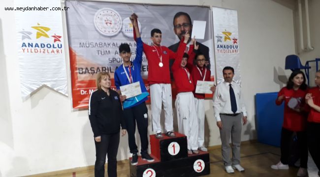  ÇİĞLİ BELEDİYESİ TAEKWONDO SPORCUSU ESKİŞEHİR'DEN MADALYA İLE DÖNDÜ