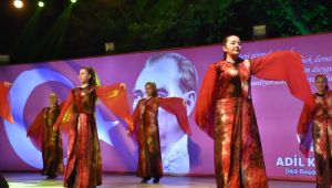 Dansın en güzel hali Dikili'de sergilendi