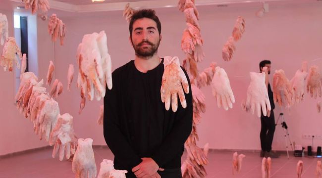 Ege'de "Patlayan Şeker" Sergisi