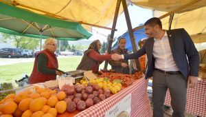 FOÇA YERYÜZÜ PAZARI'NDA BAHAR