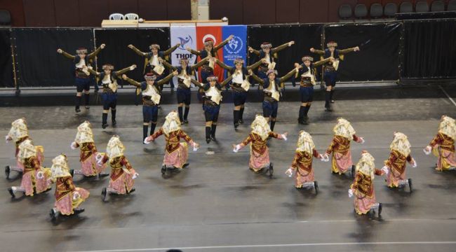 HALK OYUNLARINDA EN İYİLER DENİZLİ'DE BULUŞUYOR