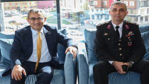 JANDARMA KOMUTANI DÜNDAR BAŞKAN IŞIK'I ZİYARET ETTİ