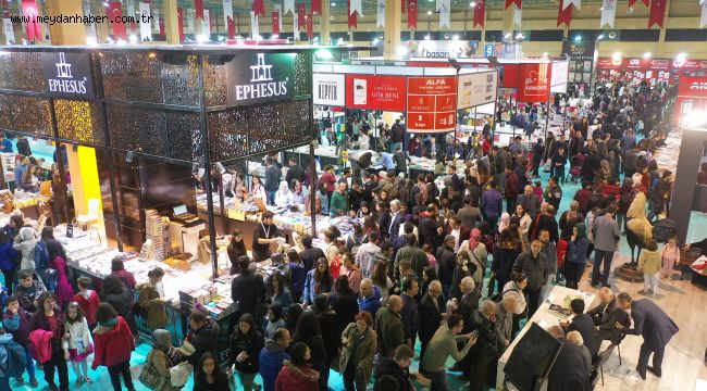 KİTAP FUARI'NA REKOR KATILIM