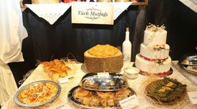 ''KO-MEK İlçe Sergileri'' kaldığı yerden devam ediyor