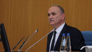 KOMİSYON ÜYELERİ HUZUR HAKKINDAN FERAGAT ETTİ