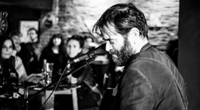 Kumbaracıbaşı, gitarıyla söze gelecek