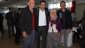 KUŞADASI'NDA YENİ BELEDİYE BAŞKANINA SEVGİ SELİ