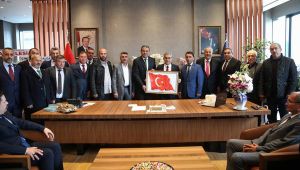  KÜTAHYA ESNAF VE SANATKARLARI ODASI'NDAN BAŞKAN IŞIK'A ZİYARET