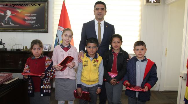 Menderes'te 23 Nisan Coşkusu