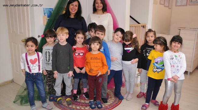 Minik Bal Arılarının Gelişimine Göre Kitaplar Bal Arısı Kitabevi&Atölye'de