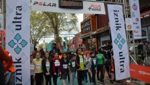 MİNİKLER ULTRA MARATONDA GÖNÜLLERİN BİRİNCİSİ OLDU