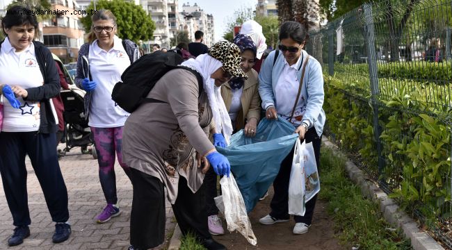 Muratpaşalı kadınlar, spor yaparak Çevre Festivali'ne davet etti