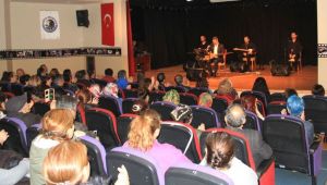 ÖZDEN IRMAK'TANTÜRK HALK MÜZİĞİ  KONSERİ