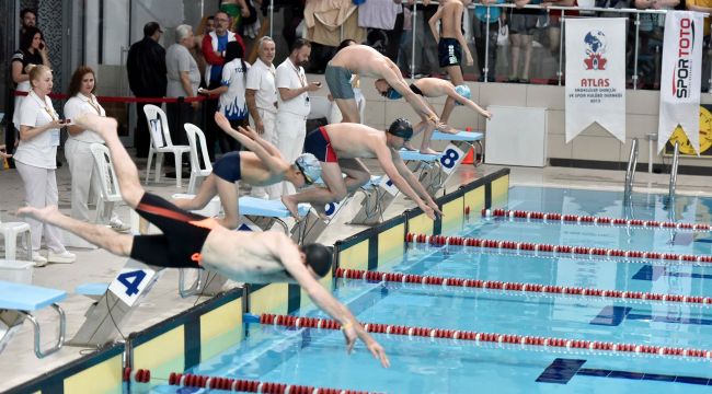 Özel sporcular kıyasıya yarıştı