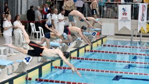 Özel sporcular kıyasıya yarıştı