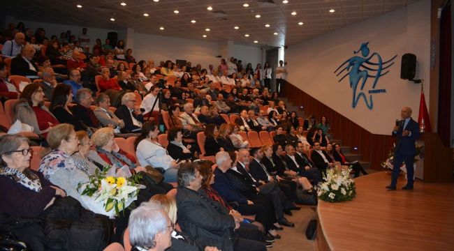 Prof. Dr. Kandemir, "Bugüne kadar bilginin ve bilimin ışığında hizmet etmeye çalıştım"