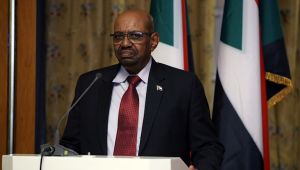 Sudan cumhurbaşkanı El-Beşir görevinden istifa etti!
