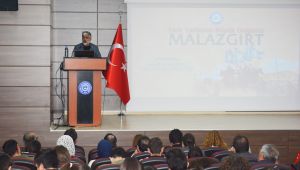 "Türk Tarihinin Büyük Düğümü Malazgirt" konferansı