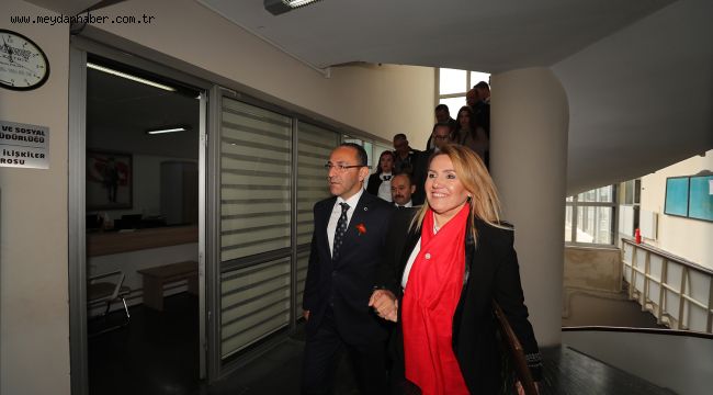 Urla Belediye Başkanı Burak Oğuz görevine başladı