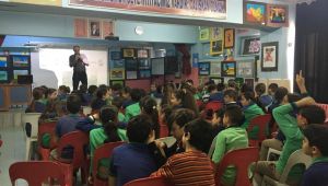 VETERİNER İŞLERİ MÜDÜRLÜĞÜ; ÖĞRENCİLERE SOKAK HAYVANLARI VE VEKTÖR MÜCADELESİNE YÖNELİK BİLGİLENDİRME SEMİNERLERİ VERİYOR