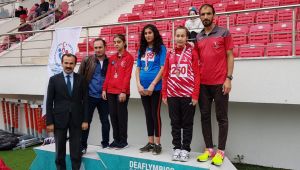 *Yenimahalle madalyaları topladı