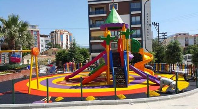 YUNUSEMRE'DEN 4 MAHALLEYE YENİ PARK