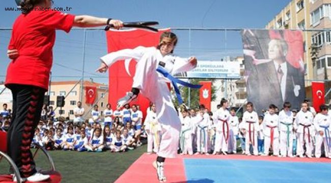 100'üncü yılda Konak'ta 19 Mayıs coşkusu