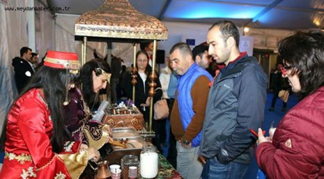 AB'DEN ÇANKAYA'DA GELENEKSEL RAMAZAN ÇADIRI