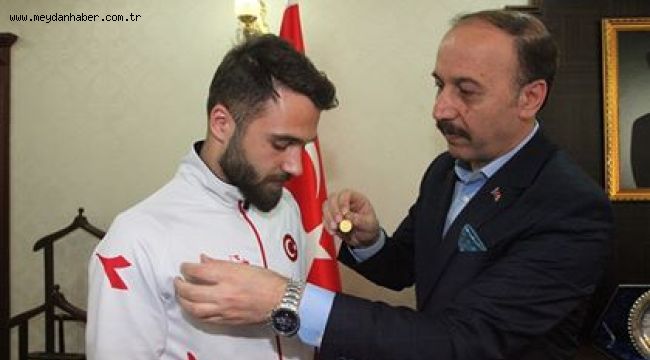 ali Erin, Şampiyon Sporcuyu Kabul Etti