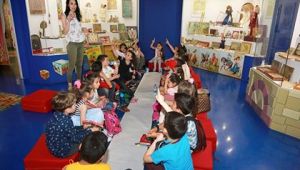 ATAŞEHİRLİ ÇOCUKLAR SON DERSLERİNİ MÜZEDE İŞLİYOR