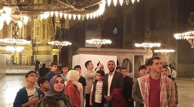 AYASOFYA'DA BİR GECE