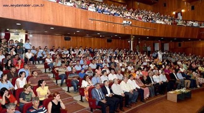 Başkan Akif Akay işçilerin yüzünü güldürdü…