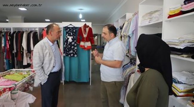 Başkan Akın'dan Dosteli'ne Kıyafet Bağışı