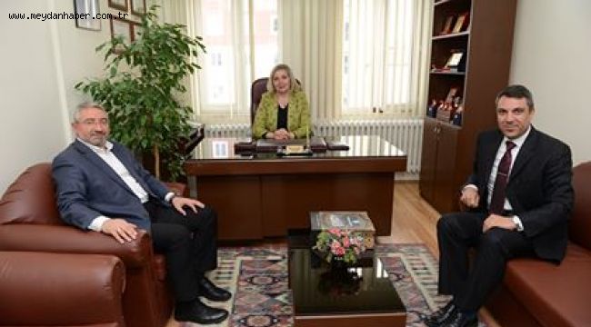 Başkan Aşgın, Umut Radyo'nun konuğu oldu