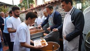 -	Başkan Dündar, İftar Yemeği Dağıttı