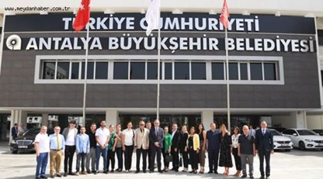 Başkan Esen'den Muhittin Böcek'e ziyaret
