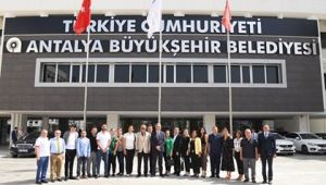 Başkan Esen'den Muhittin Böcek'e ziyaret