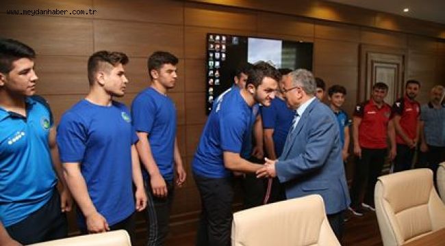 BAŞKAN GÜLER MADALYA SÖZÜ ALDI