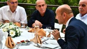 Başkan Soyer, "Mahallelerimizin ihtiyaçları anında çözülecek" 