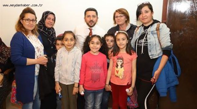 BAŞKANA SEVGİ SELİ