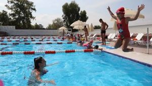 BAYRAKLI BELEDİYESİ YÜZME KURSU KAYITLARI BAŞLADI