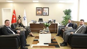 BELEDİYE BAŞKANI ARI, PROF. DR. NÜKHET HOTAR'I ZİYARET ETTİ